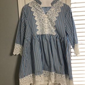 Women’s Tunic NWT